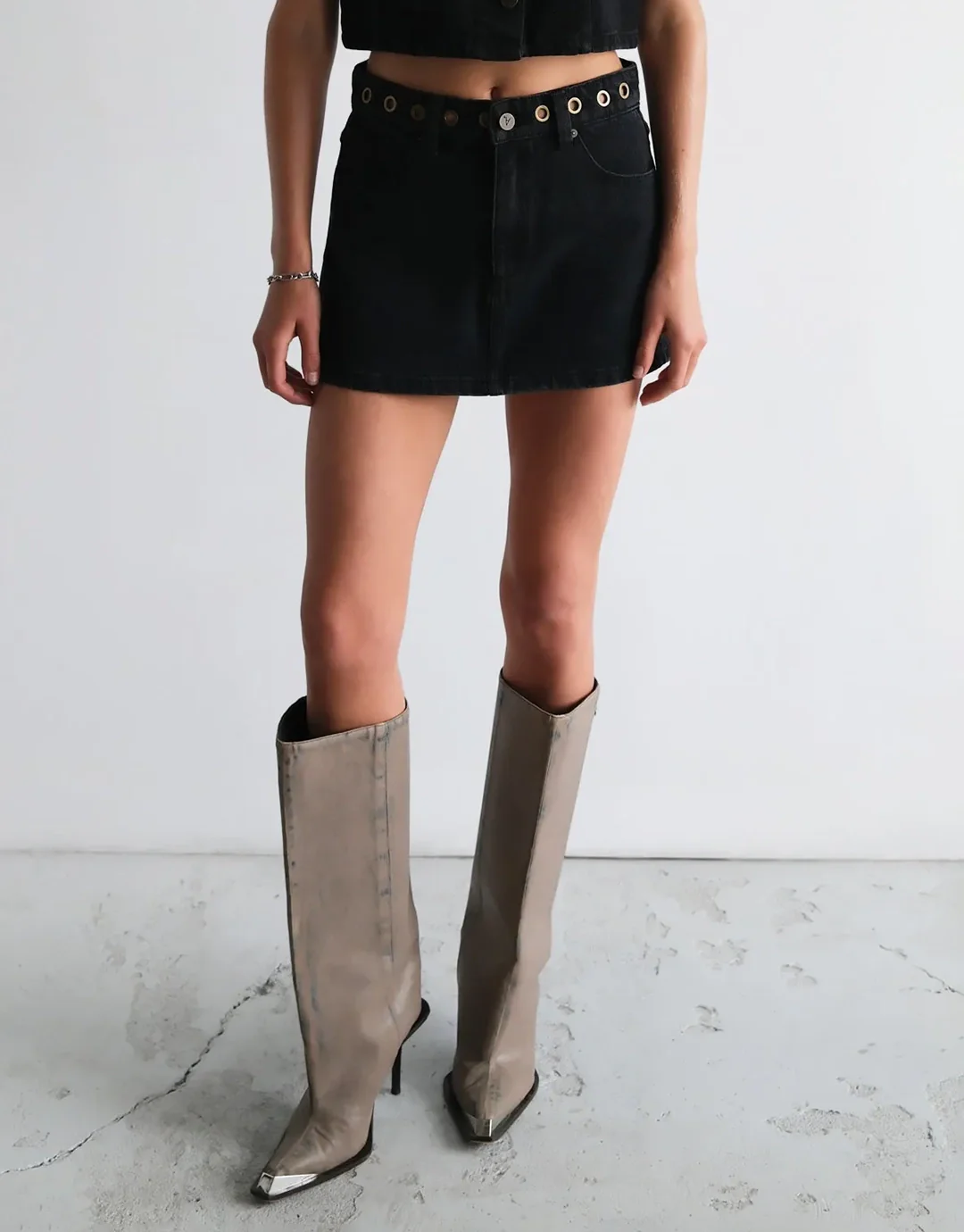 95 Mid Rise Aline Skirt - Brie Eyelet