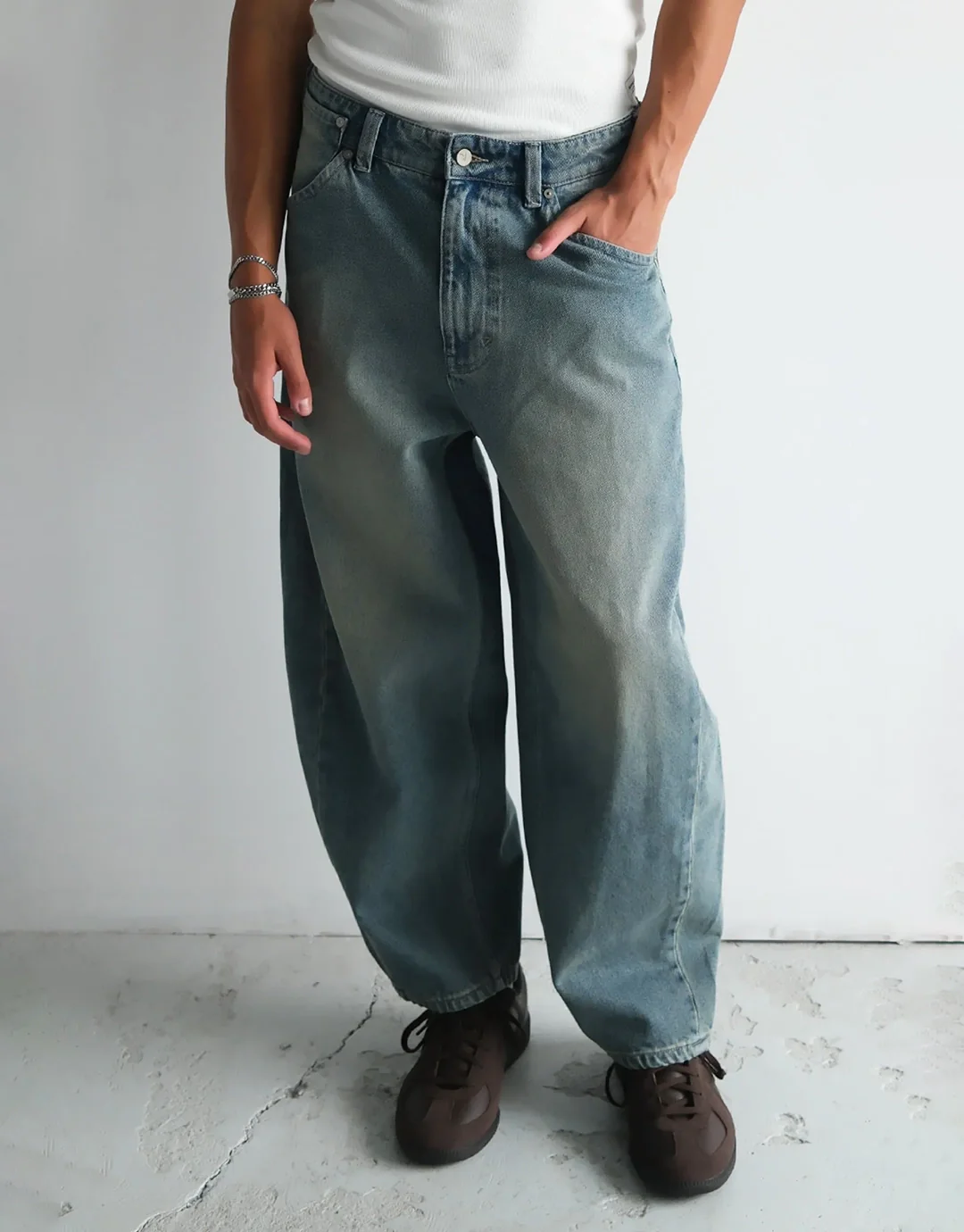 A6 Carson Big Cocoon Denim Jeans - Washed Blue