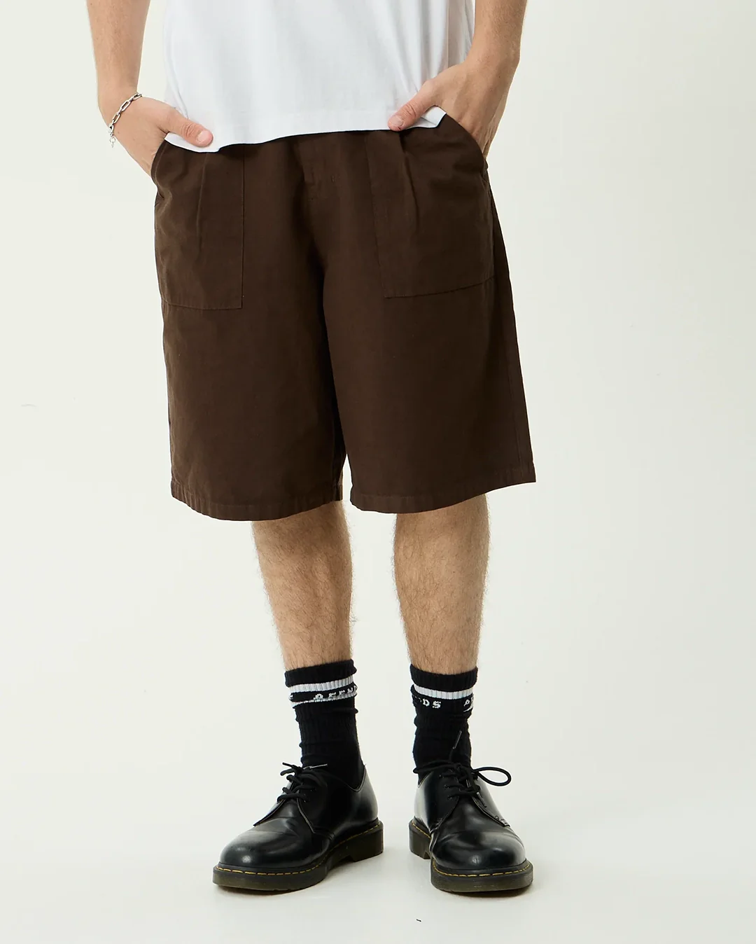 Glider 22" Pleated Shorts - Coffee
