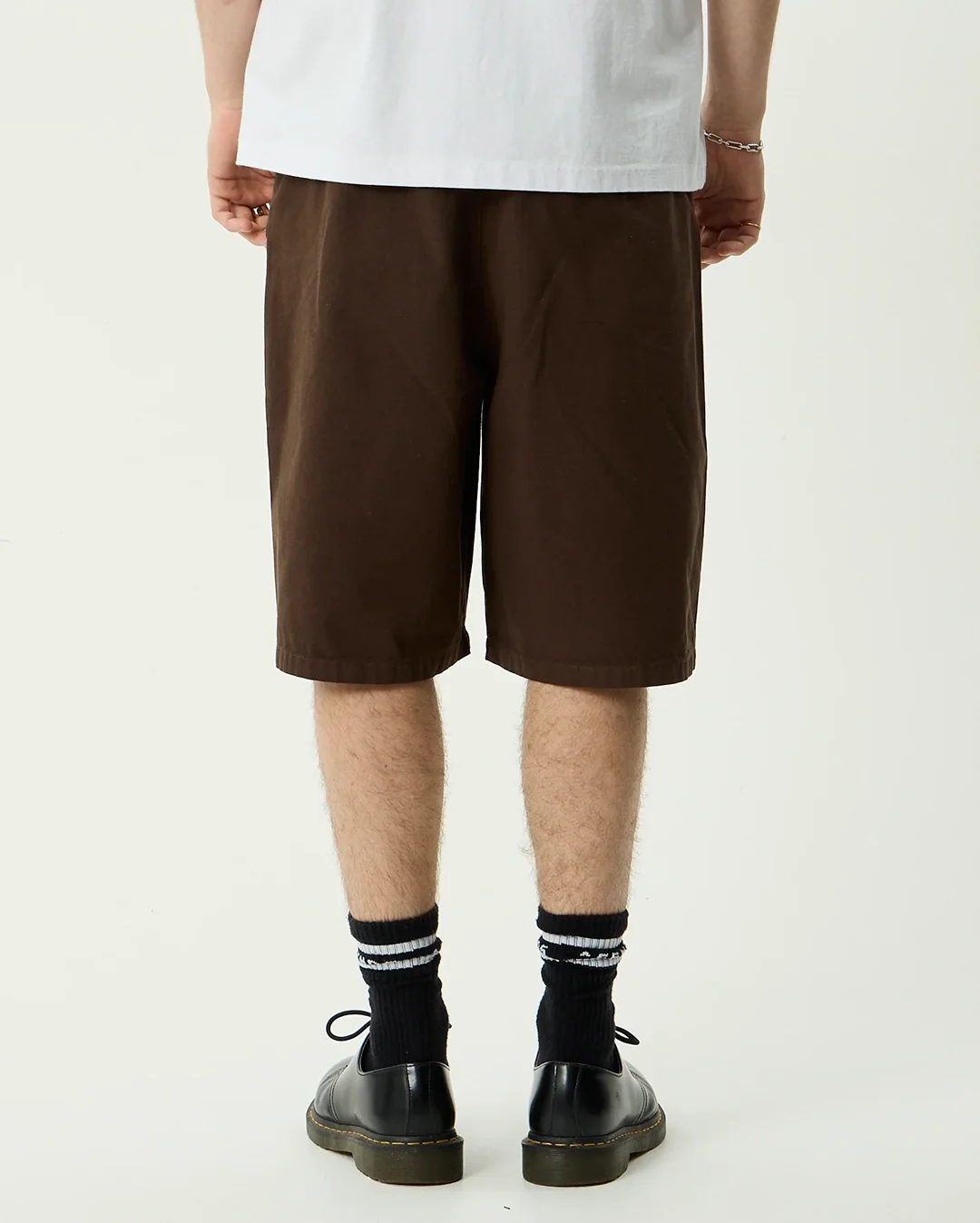 Glider 22" Pleated Shorts - Coffee - Image 5