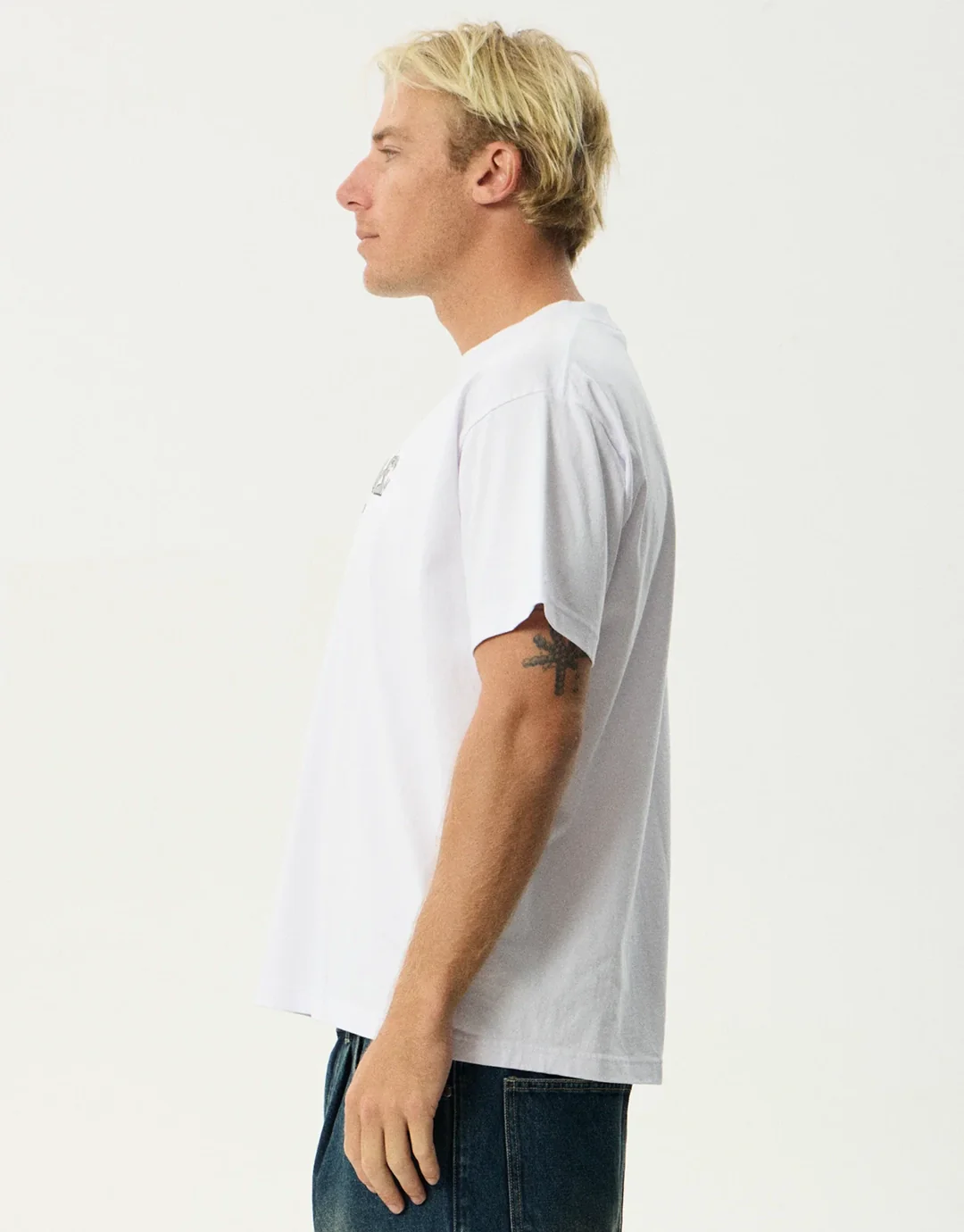 Liquid Metal Heavyweight Boxy T-Shirt - White - Image 4