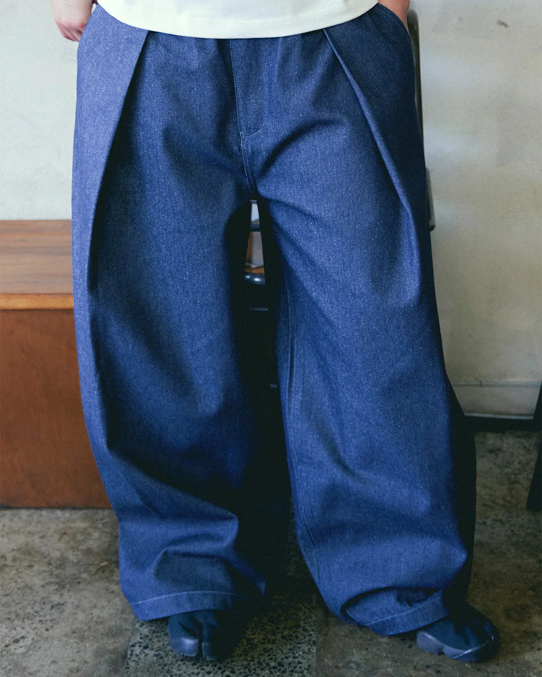 Hakama Pleated Pants - Indigo Denim - Image 2