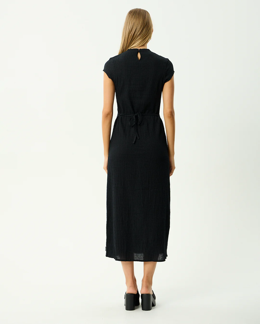 Elodie - Seersucker Midi Dress - Black - Image 6