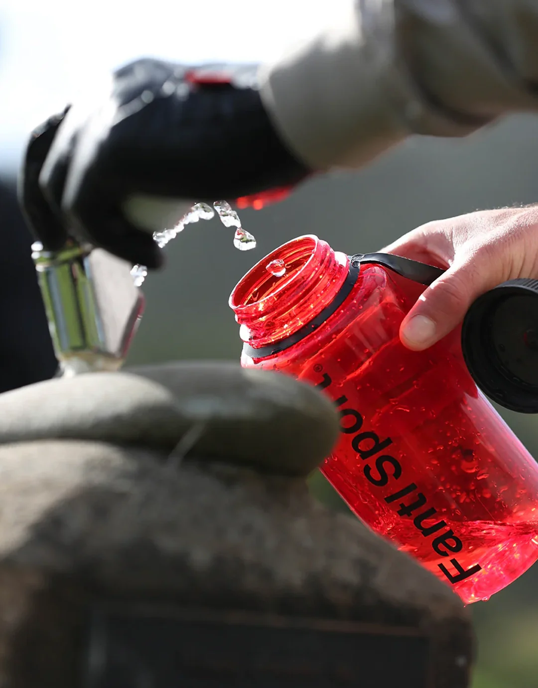 Birdie Bottle - Red - Image 4