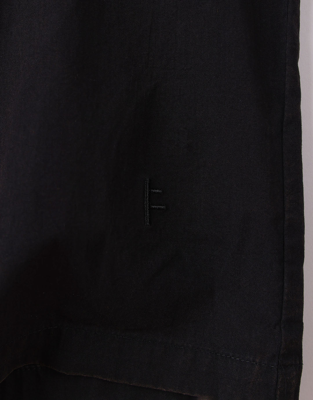 Vivian Shunning Short Sleeve Shirt - Washed Black - Image 7