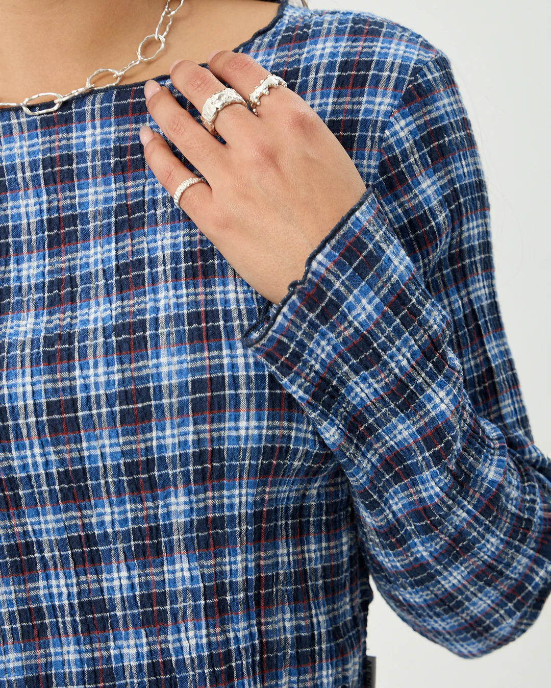 Mountains - Hemp Seersucker Long Sleeve Top - Navy Red Check - Image 5