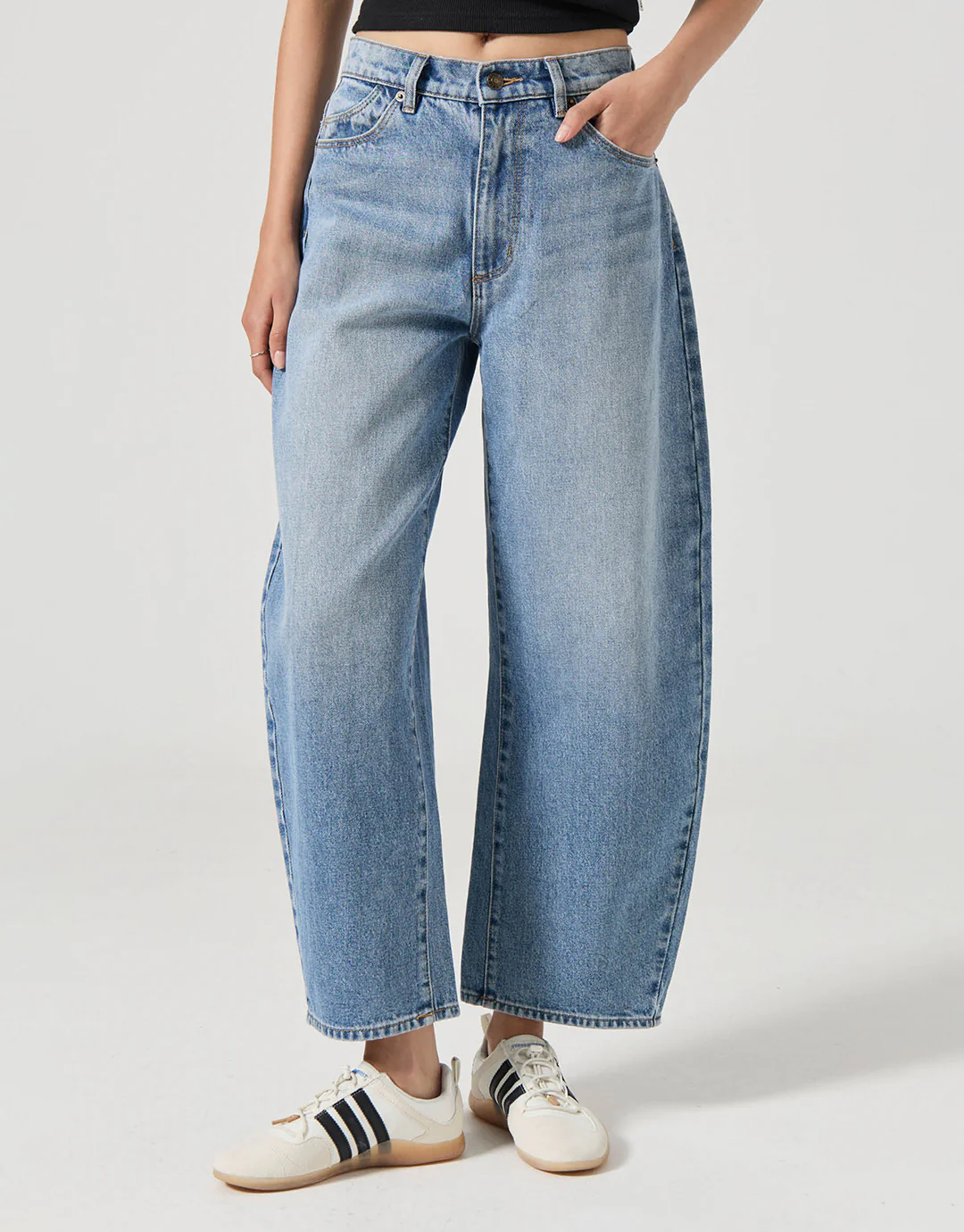 Gigi Barrel Denim Jeans - Brad Blue - Image 5
