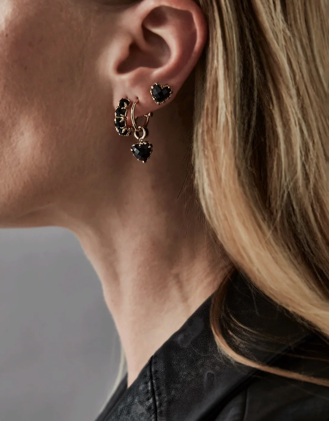 Love Anchor Earrings - Gold - Image 4